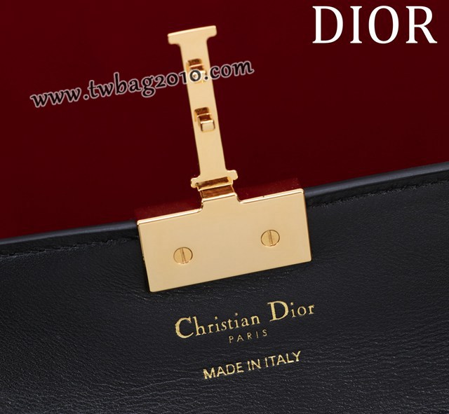 Dior专柜2024新款迪奥高仿原单Miss Montaigne迷你链条手袋 djfk1562